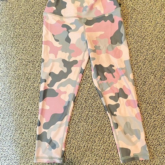 Silver icing pink camo pants - Picture 4 of 4